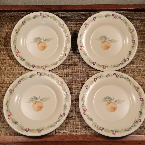 Pfaltzgraff JAMBERRY USA 8" Salad Plates With Peach Design Set of 4 - Picture 1 of 11